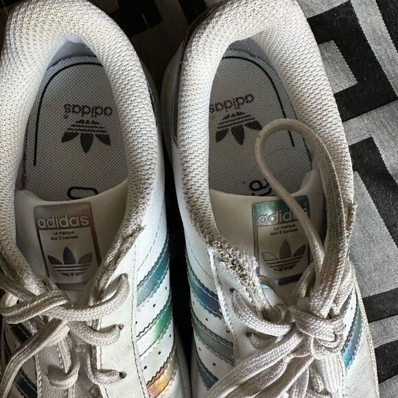 Girls Adidas Superstar La Marque Aux 3 Bandes 9K - Picture 6 of 11